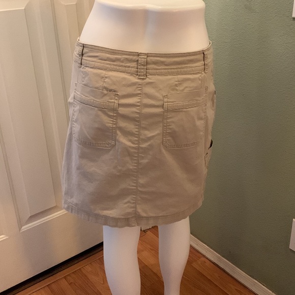 Croft & Barrow Embroidered Scort - Picture 6 of 9